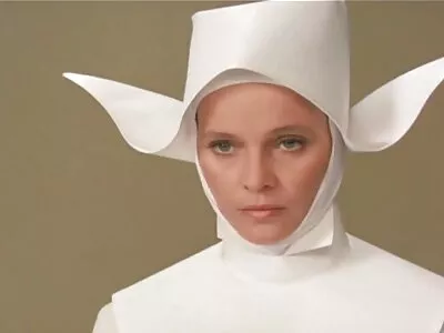 Blonda cu țâțe mari naturale învinge 4 cocoși în videoclipul Glory foto fete goale Hole (Brooke Wylde)