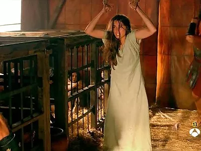 Videoclip poze cu femei nud Win Win (Asa Of Spades, Candee Apple)