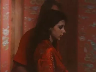 Videoclip cu pozefemeigoale țâțe și coapse (Evi Fox)