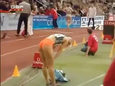Blondie femei nud poze Fesser și fundul ei magnific