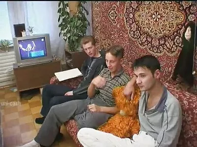 Starurile porno arată cum să suge niște clipuri medii (Rikki fotografii cu femei goale Six)